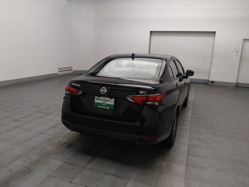 Used 2021 Nissan Versa SV FWD image 7