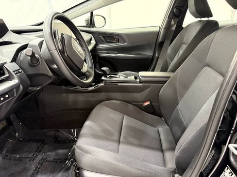Used 2024 Toyota Prius LE image 11