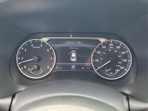 New 2025 Nissan Sentra SR w/ Trunk Package image 14