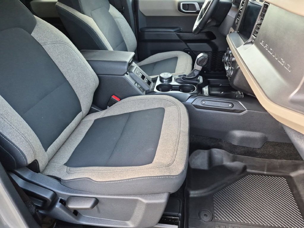 Used 2025 Ford Bronco Big Bend w/ Black Appearance Package AWD/4WD image 22