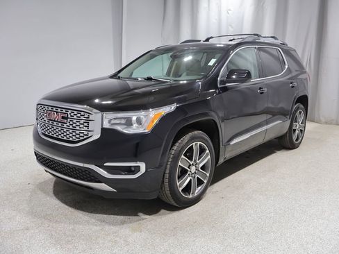 Used 2018 GMC Acadia Denali AWD/4WD image 5