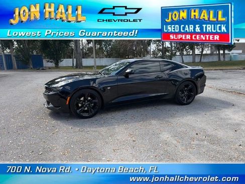 Used 2020 Chevrolet Camaro LT w/ RS Package image 3