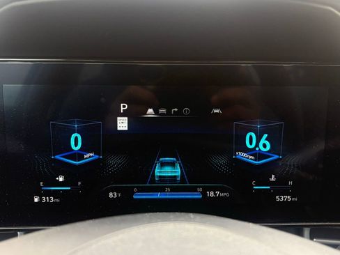 Used 2024 Hyundai Elantra SEL w/ Convenience Package image 19