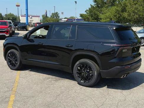 Certified 2024 Chevrolet Traverse LS w/ Midnight/Sport Edition FWD image 2