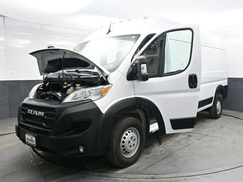 Used 2024 RAM ProMaster 2500 w/ Convenience Group FWD image 44