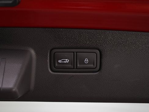 Used 2023 Genesis GV60 Advanced AWD/4WD image 17