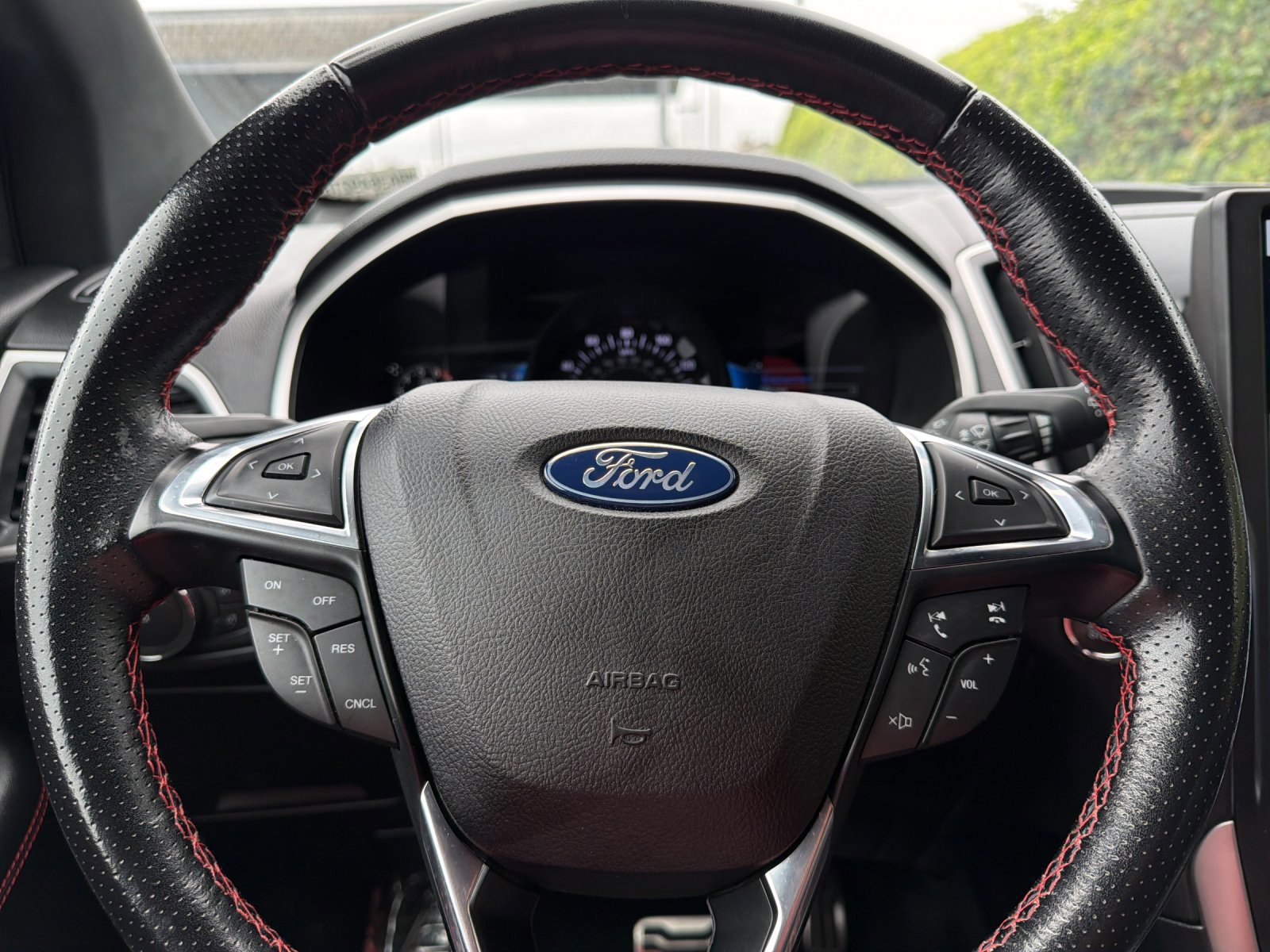 Used 2021 Ford Edge ST-Line FWD image 22