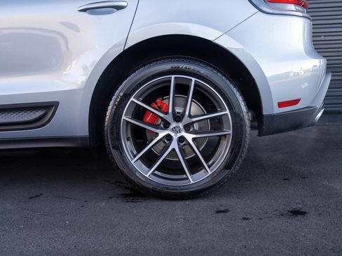 New 2026 Porsche Macan S AWD/4WD image 8