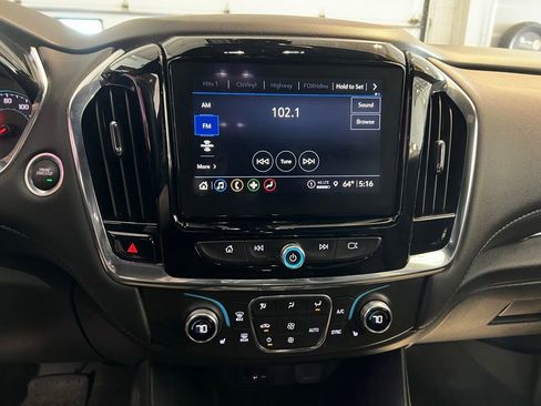 Used 2023 Chevrolet Traverse LT w/ Rear Camera Mirror Package AWD/4WD image 29