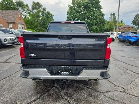 Used 2023 Chevrolet Silverado 1500 LT AWD/4WD image 6