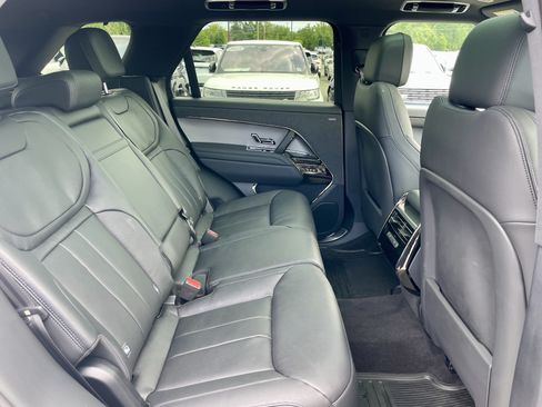 Certified 2025 Land Rover Range Rover Sport AWD/4WD image 31