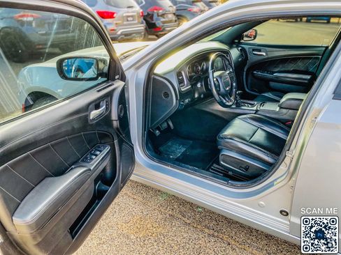 Used 2019 Dodge Charger SXT w/ Plus Group image 12
