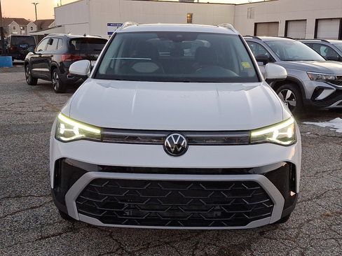 New 2025 Volkswagen Taos SEL AWD/4WD image 2