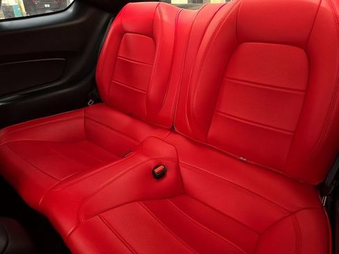 Used 2021 Ford Mustang GT RWD image 12