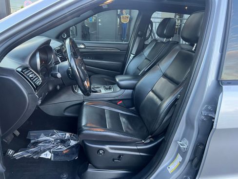 Used 2020 Jeep Grand Cherokee High Altitude AWD/4WD image 17