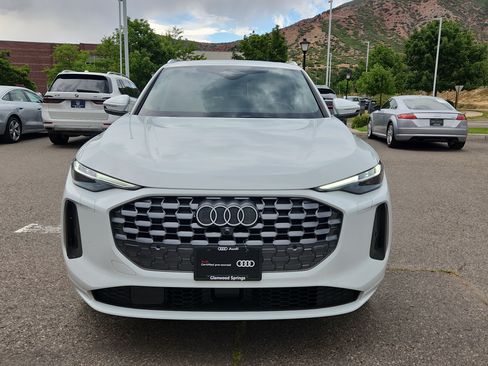 Used 2025 Audi Q5 Premium Plus w/ Premium Plus AWD/4WD image 8