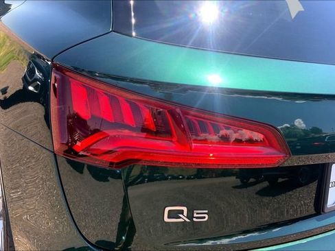 Used 2019 Audi Q5 Premium Plus w/ Premium Plus Package AWD/4WD image 29