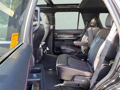 Used 2021 Ford Expedition Limited image 19