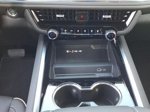 New 2026 Chevrolet Tahoe Premier AWD/4WD image 25