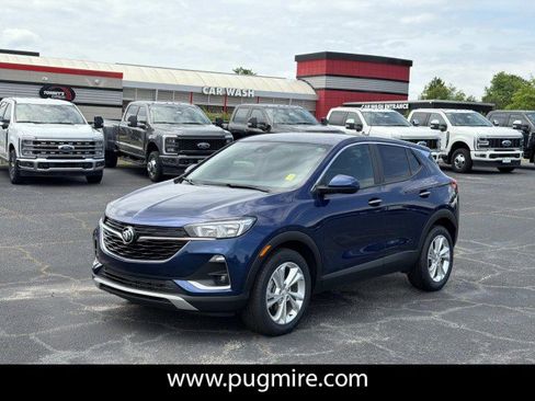 Used 2023 Buick Encore GX Preferred w/ Cold Weather Comfort Package FWD image 3