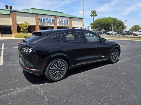 Used 2025 Ford Mustang Mach-E Premium RWD image 5
