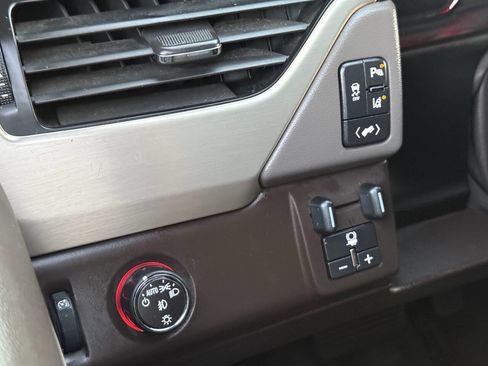 Used 2015 GMC Yukon XL Denali w/ Open Road Package image 26