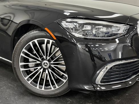 Certified 2026 Mercedes-Benz S 500 4MATIC image 4