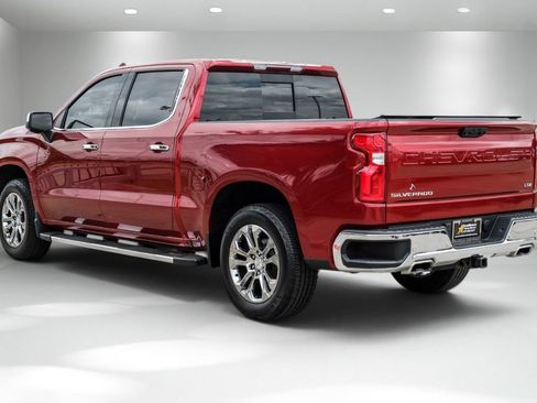Used 2022 Chevrolet Silverado 1500 LTZ w/ LTZ Premium Package AWD/4WD image 9