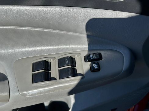 Used 2011 Toyota Tacoma 4x4 Double Cab V6 image 25