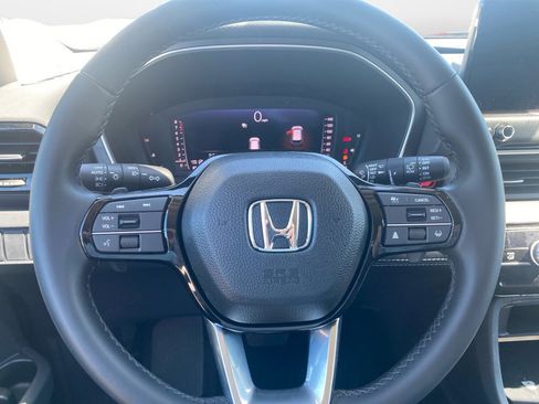 Certified 2026 Honda Pilot Touring image 13