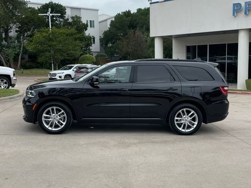 Used 2024 Dodge Durango GT RWD image 3