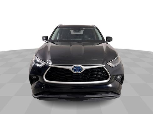 Used 2023 Toyota Highlander XLE image 39