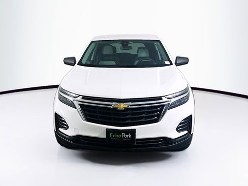 Used 2022 Chevrolet Equinox LS w/ LS Convenience Package image 2
