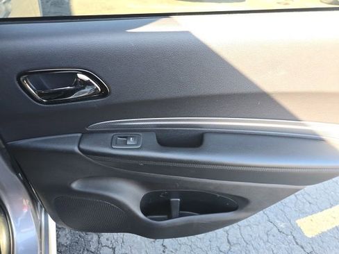 Used 2020 Dodge Durango GT image 28