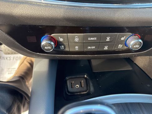 Used 2018 Buick Enclave Premium w/ Experience Buick Package image 16