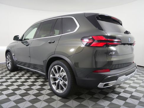 Used 2026 BMW X5 xDrive50e AWD/4WD image 5