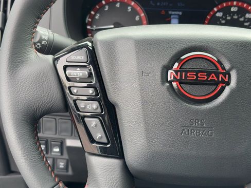 New 2025 Nissan Frontier PRO-4X image 22