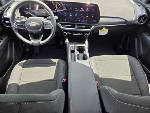 New 2026 Chevrolet Equinox EV LT w/ Midnight Package FWD image 7
