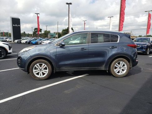Used 2018 Kia Sportage LX w/ LX Popular Package AWD/4WD image 7
