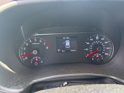 Used 2022 Kia Soul LX FWD image 1