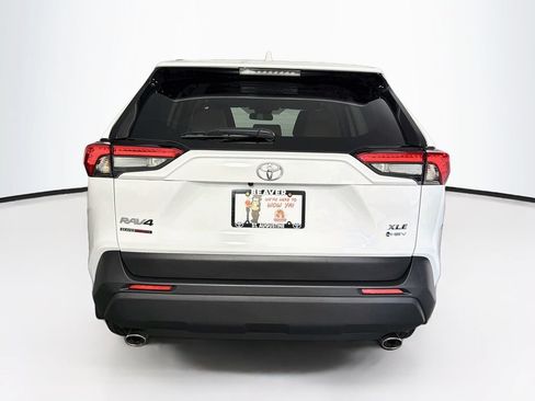 Used 2025 Toyota RAV4 XLE AWD/4WD image 7
