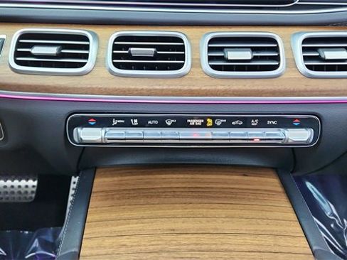 Used 2025 Mercedes-Benz GLS 450 GLS 450 image 54