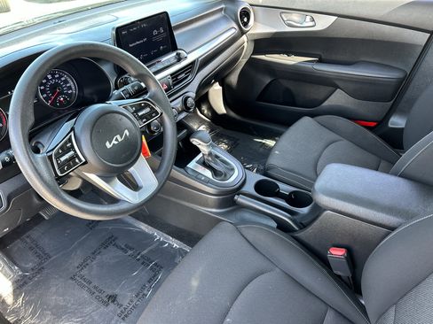 Certified 2023 Kia Forte LXS w/ LXS Technology Package image 17