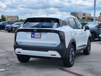 New 2025 Nissan Kicks SV w/ SV Premium Package