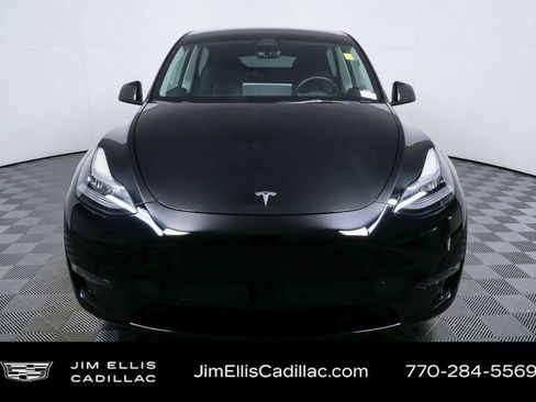 Used 2022 Tesla Model Y Long Range image 6