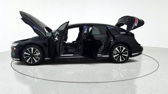 Used 2024 Lucid Air Pure RWD image 14
