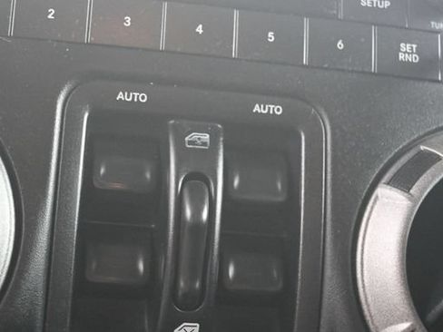 Used 2017 Jeep Wrangler Unlimited Sport AWD/4WD image 27
