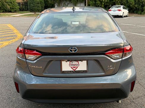 Used 2025 Toyota Corolla LE FWD image 10