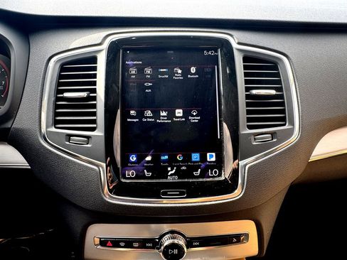 Used 2016 Volvo XC90 T6 Momentum w/ Vision Package image 18