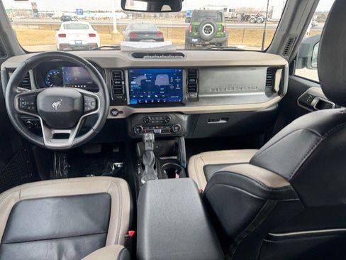 Certified 2023 Ford Bronco Wildtrak image 27